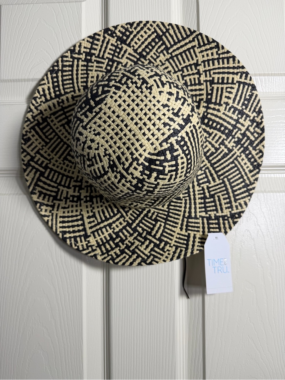 Women’s Time and Tru Black and Natural Patterned Straw Sun Hat, One Size
